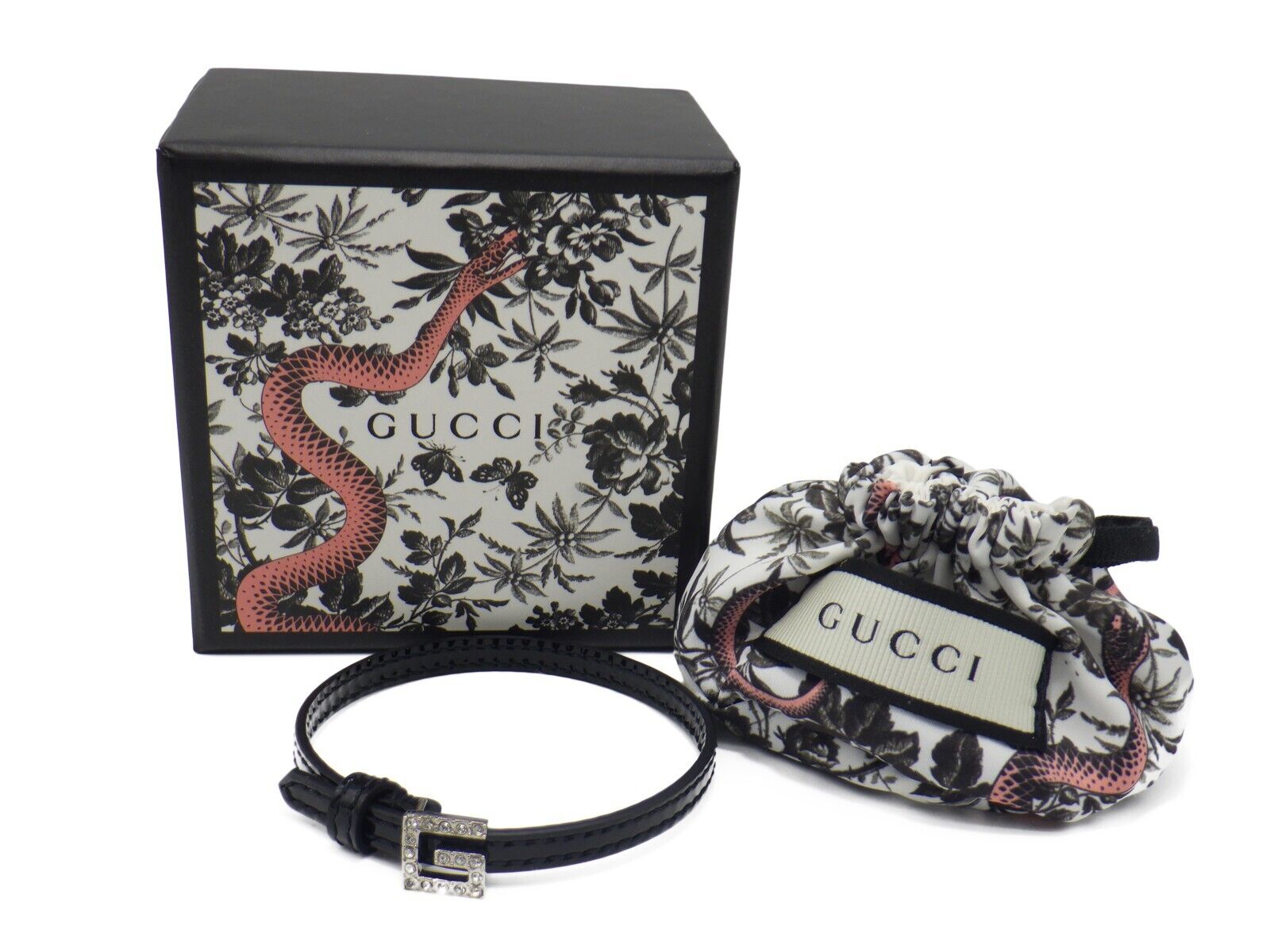 付属品完備 GUCCI Line Stone Leather Bracelet 🆕️ GUCCI Black PATENT LEATHER Bracelet with CRYSTAL SQUARE